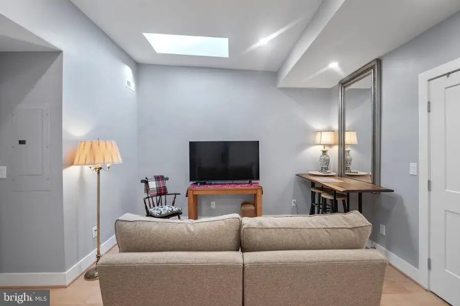 833 19th St Ne #3, Washington, DC 20002 - #2