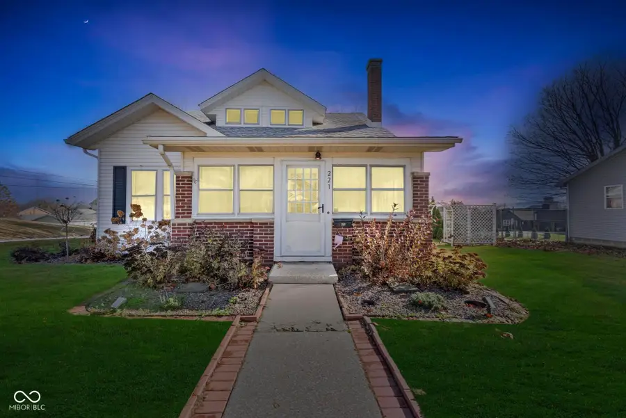 221 N High Street, Brownstown, IN 47220 - Image #2