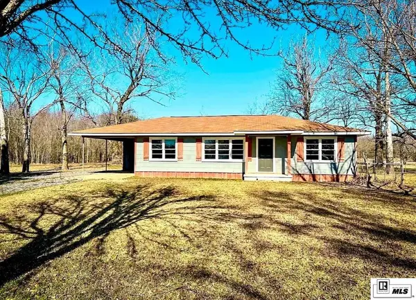 1133 Roundhill Road, Oak Grove, LA 71263