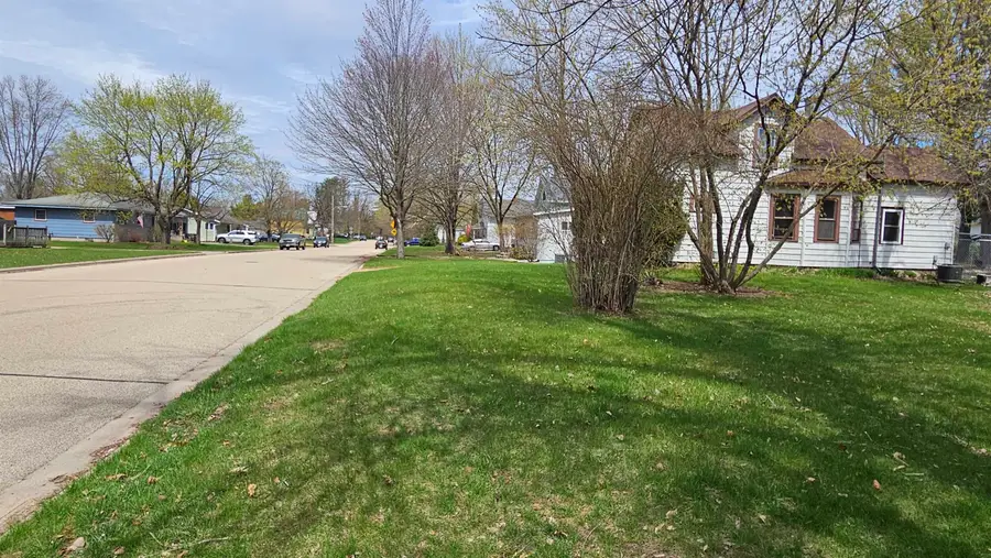WEED STREET, Shawano, WI 54166 - #2
