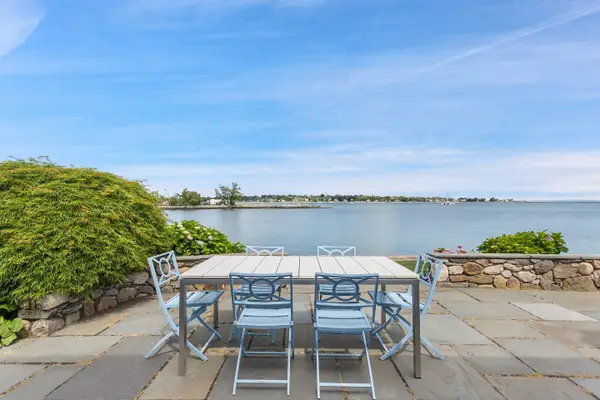 182 Dolphin Cove Quay, Stamford, CT 06902
