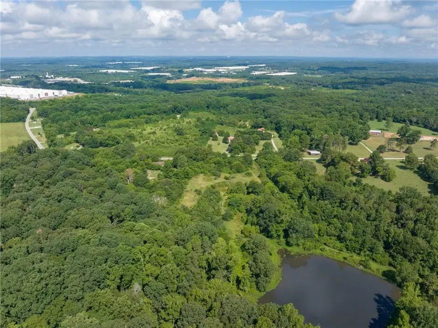 2144 Hog Mountain Road, Jefferson, GA 30549 - #2