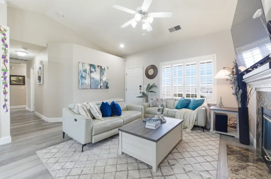 1270 Alder Street, Hollister, CA 95023 - #3