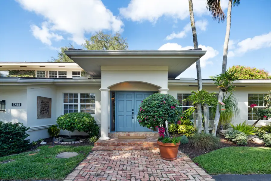 1255 Algardi Ave, Coral Gables, FL 33146 - Image #3