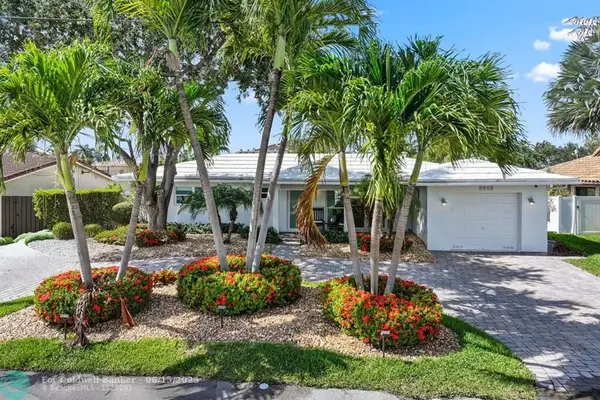 2448 SE 9th St, Pompano Beach, FL 33062