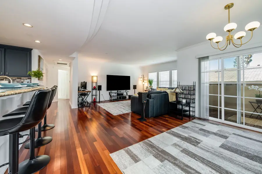 4832 Whitsett Avenue #305, Valley Village, CA 91607 - #3