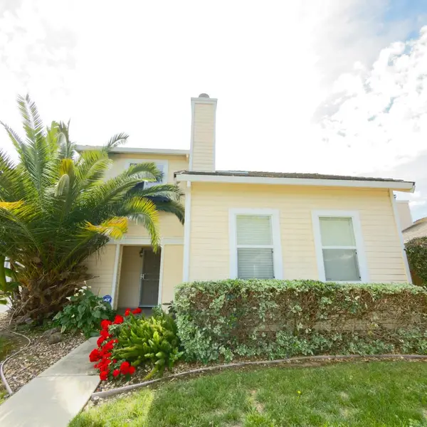 9233 Laguna Pointe Way, Elk Grove, CA 95758