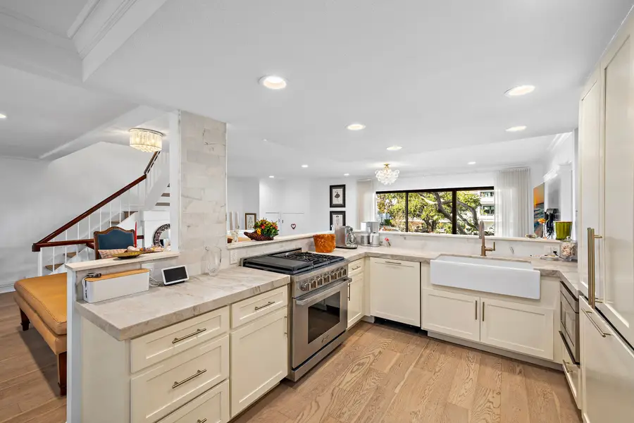 12 Encore Court, Newport Beach, CA 92663 - Image #2