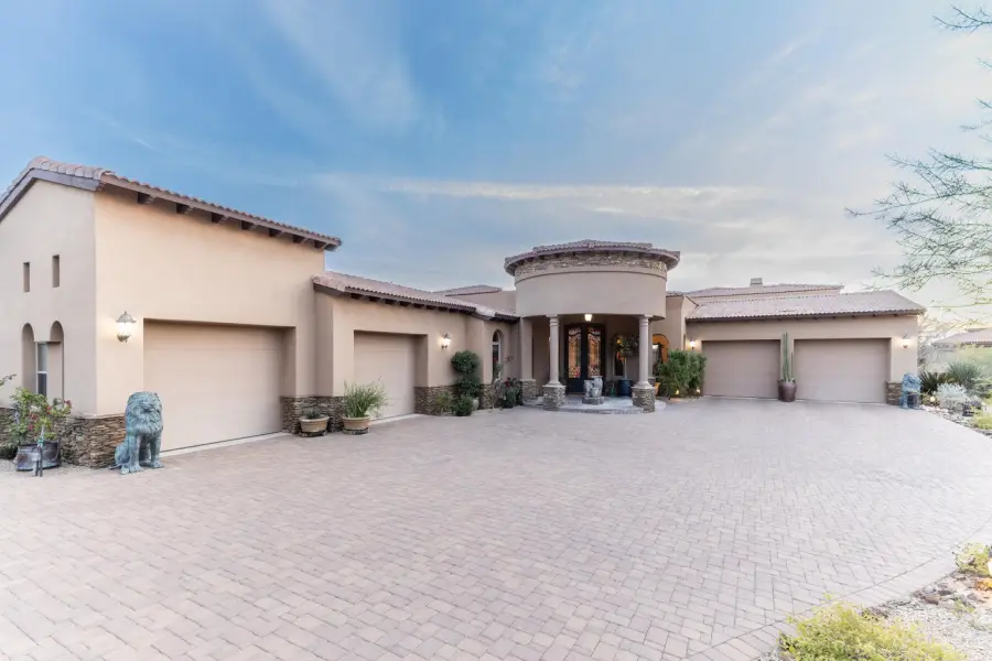 8469 E Nightingale Star Drive, Scottsdale, AZ 85266 - Image #2