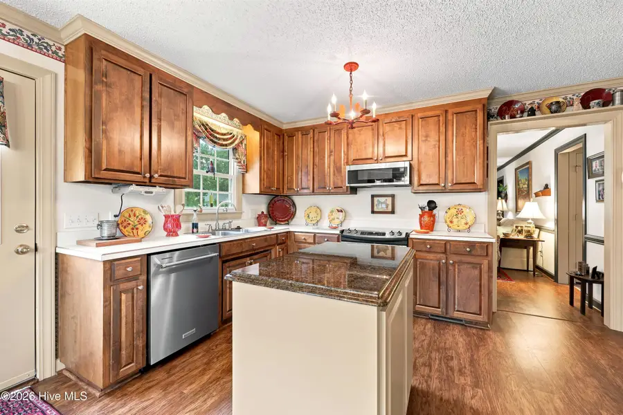 2512 Hickory Street, New Bern, NC 28562 - #2
