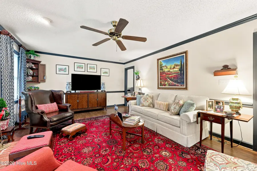 2512 Hickory Street, New Bern, NC 28562 - #3
