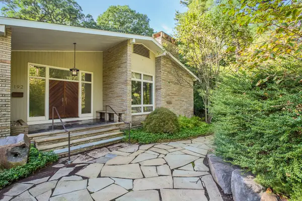 192 Stonehurst Drive, Tenafly, NJ 07670