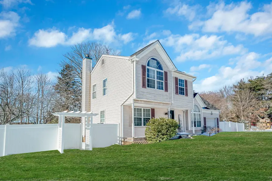 49 Flamingo Road, Rocky Point, NY 11778 - Image #2