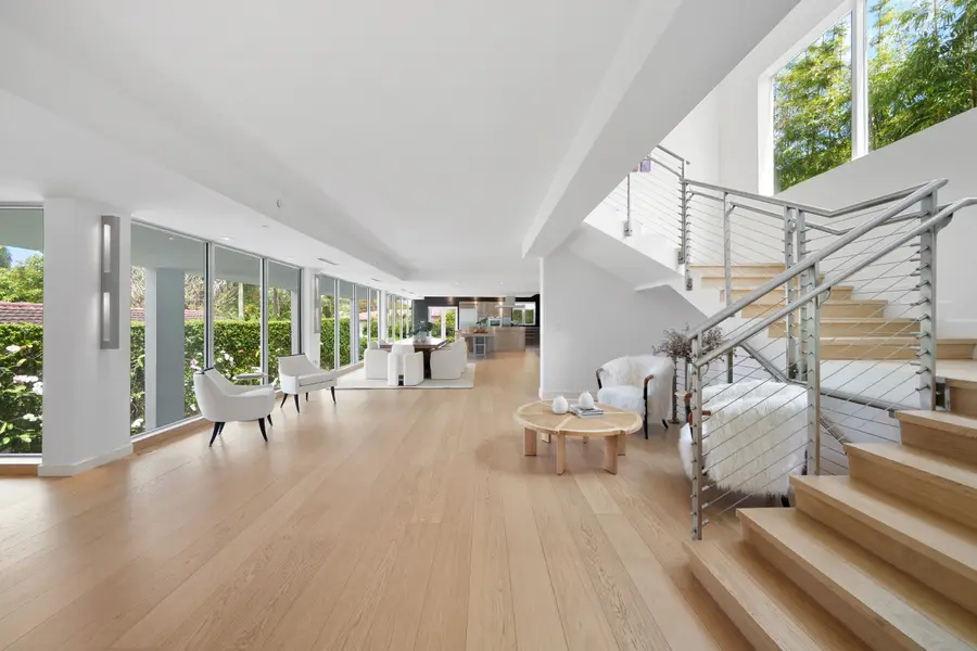 215 Palm Ave, Miami Beach, FL 33139 - #2