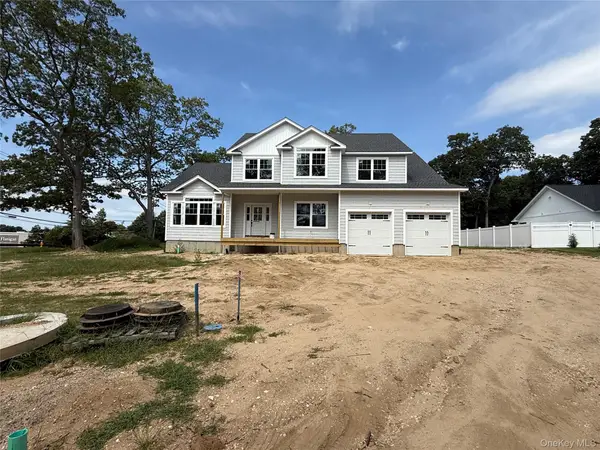 1 Lotto Court, Lake Grove, NY 11755