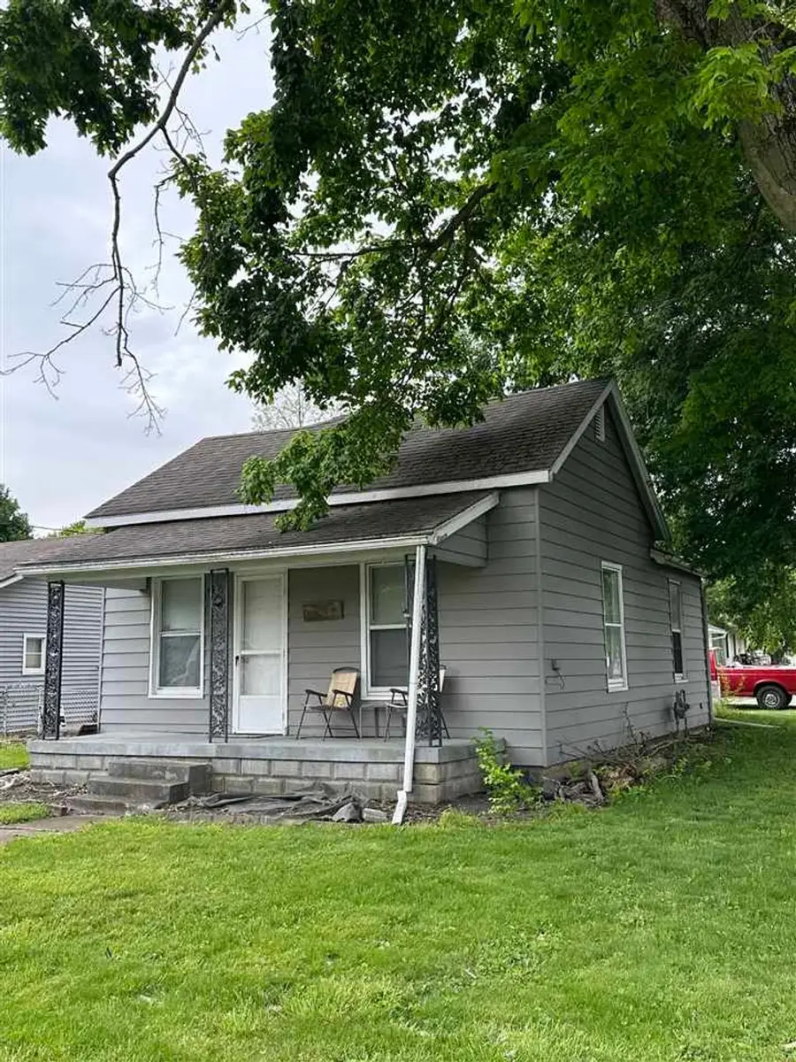315 W Walnut Street, Centerville, IN 47330 - #2