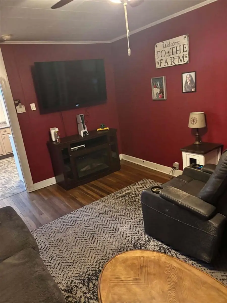 315 W Walnut Street, Centerville, IN 47330 - #3