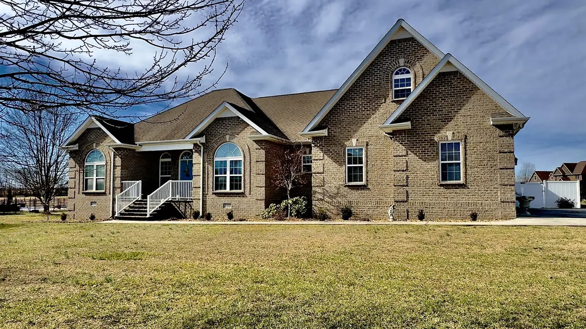 192 Hills Dr, Hillsboro, TN 37342 - #1