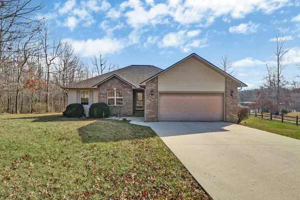 2020 Otomi Drive, Crossville, TN 38572