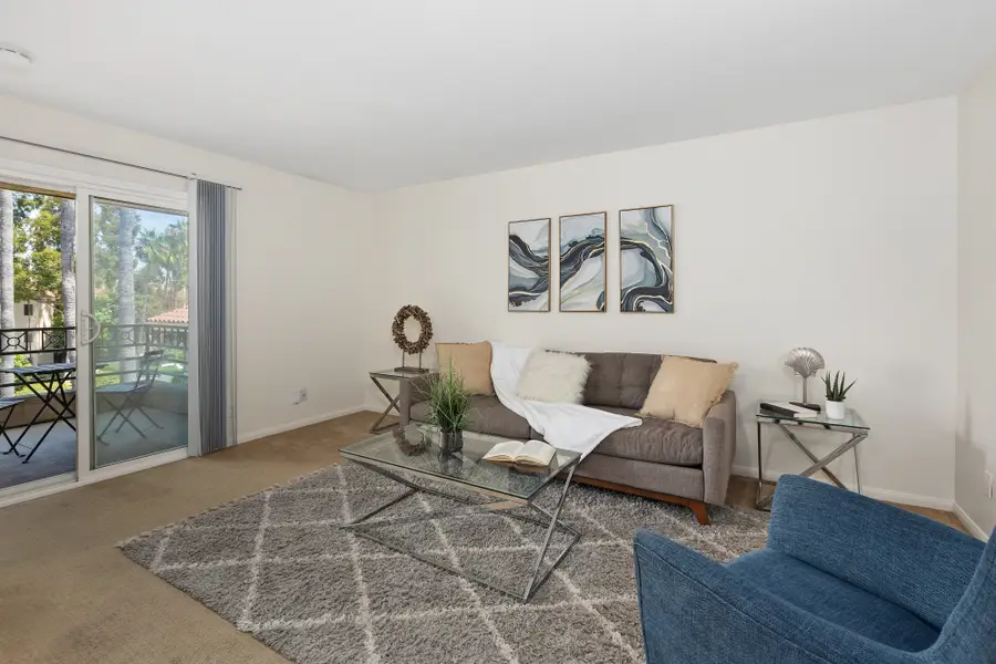 7565 Charmant Dr #512, San Diego, CA 92122 - Image #2