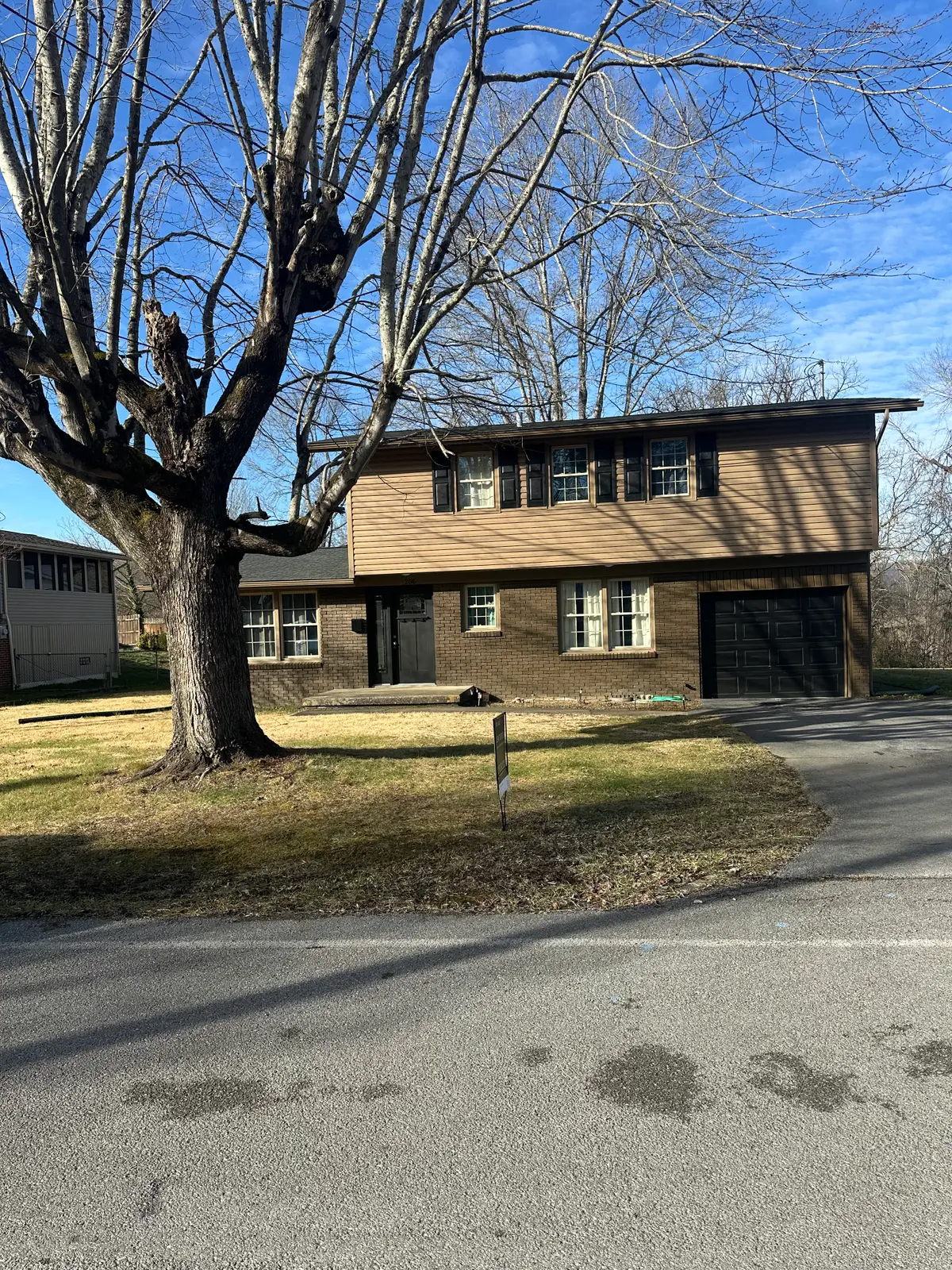 206 Summit Drive, Middlesboro, KY 40965 - Image #1