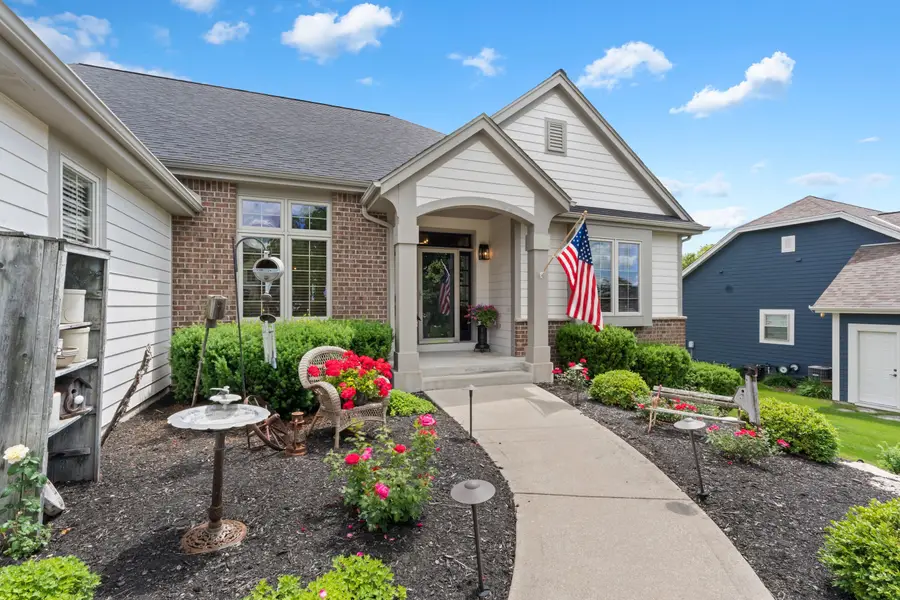 W230N7956 Bluebill Dr, Sussex, WI 53089 - #3