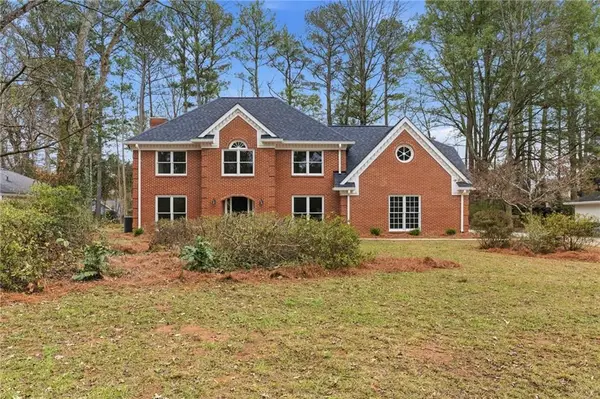 2756 Saxon Drive, Duluth, GA 30096