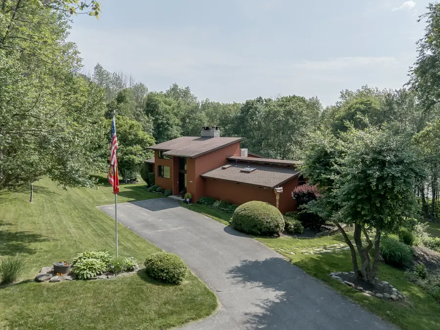 1023 N. Woodstock Road, Southbridge, MA 01550 - Image #2