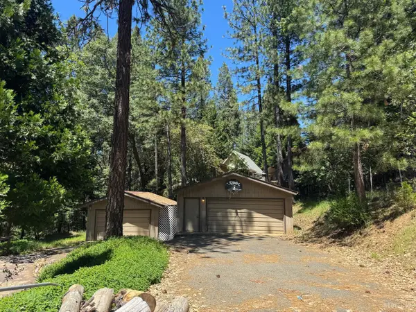 6001 Calico Court, Pollock Pines, CA 95726