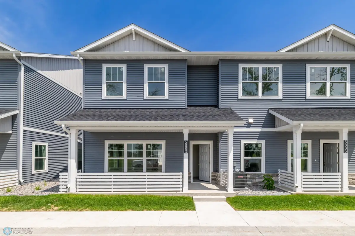 5881 41 Street S, Fargo, ND 58104 - Image #1