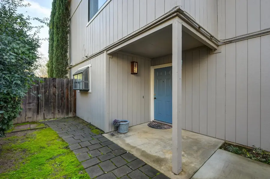 3955 Stonegate Court, Loomis, CA 95650 - Image #2