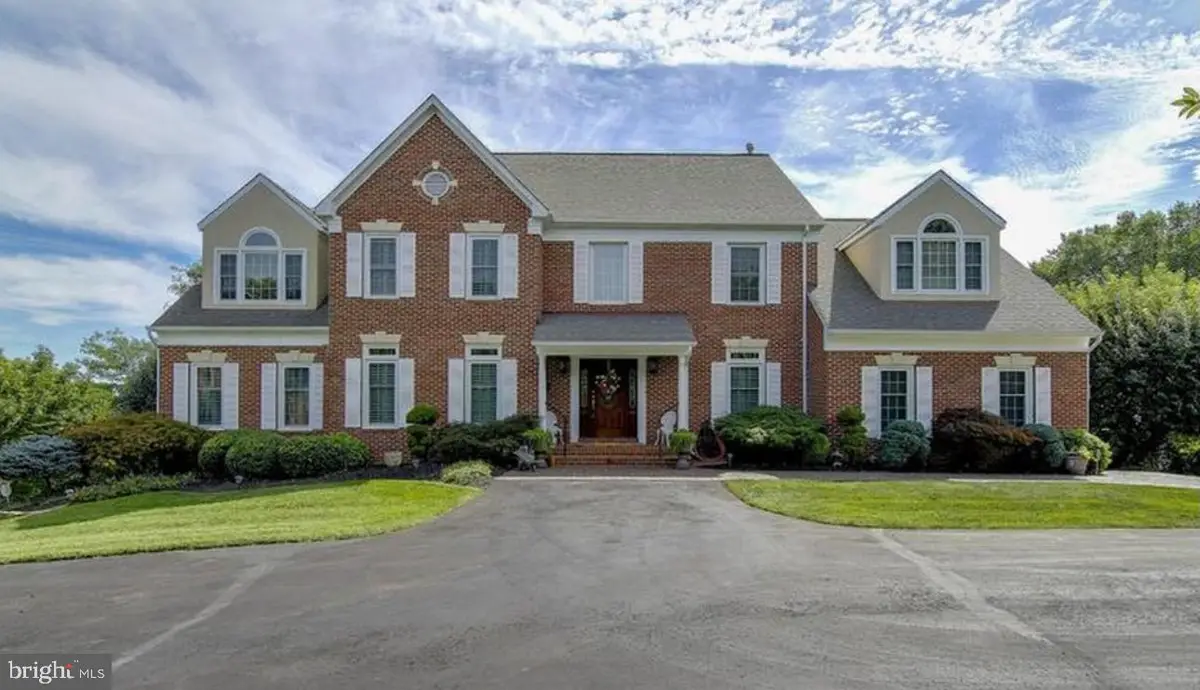 7573 Fusilier Dr, Warrenton, VA 20186 - #1