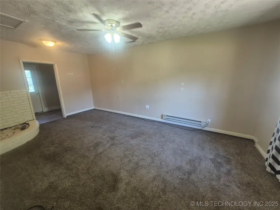 424 N Oklahoma, Pryor, OK 74361 - #3