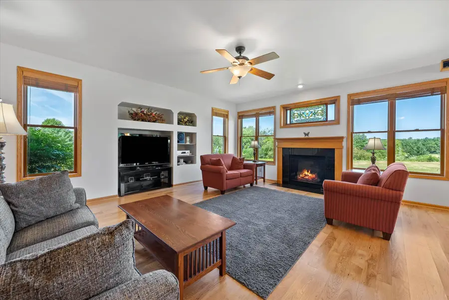 2080 St Patrick Cir, Erin, WI 53027 - Image #3