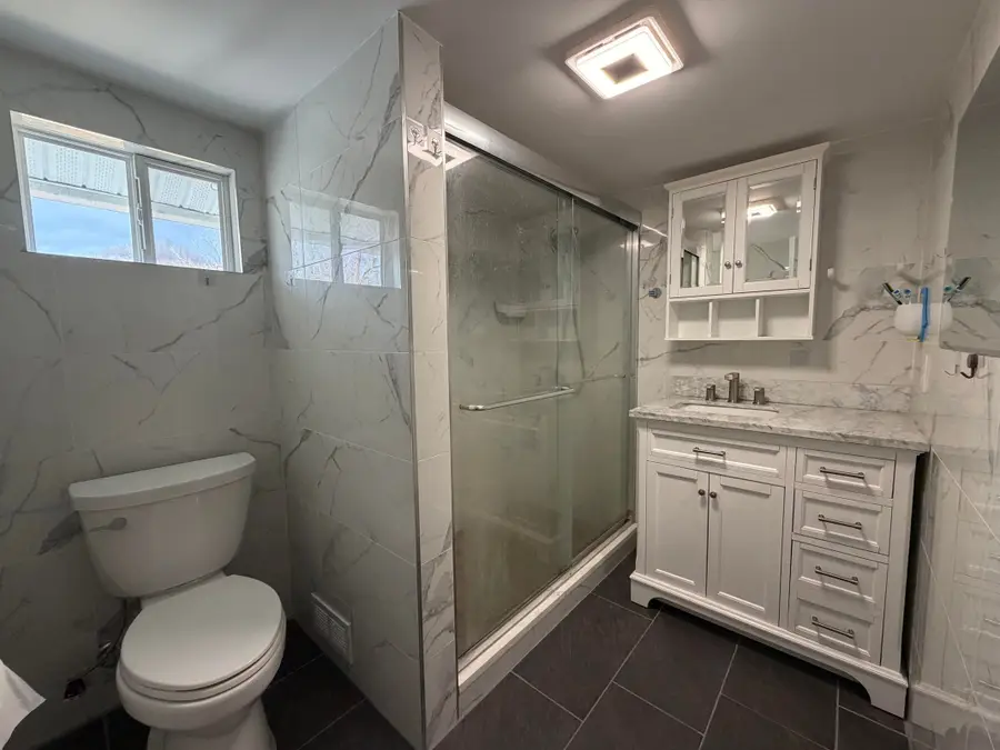 402 Park Avenue, Irvine, KY 40336 - #2