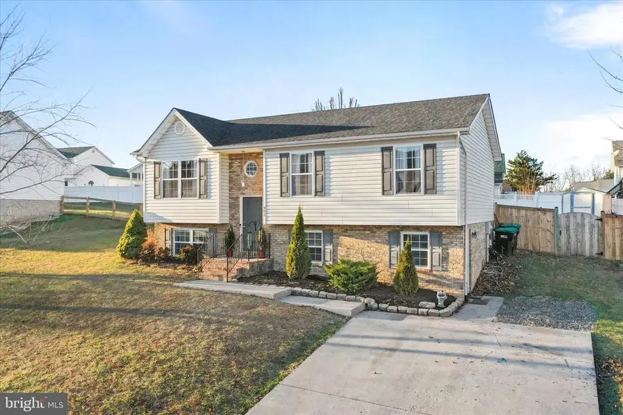 991 Seldon Dr, Strasburg, VA 22657 - Image #2