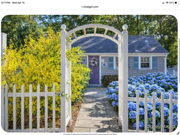 5 Coach House Lane, Dennis, MA 02638