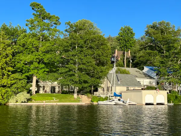 Address Withheld By Seller, MCLEAN, VA 22101