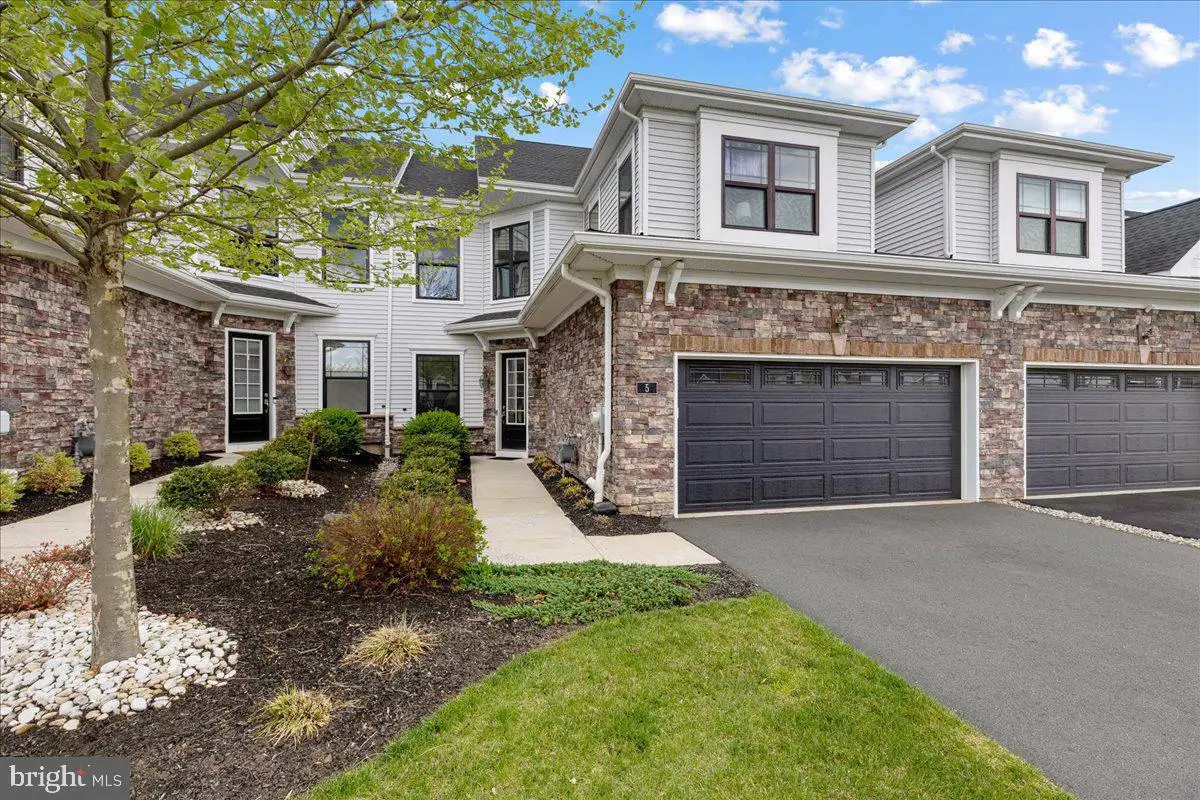5 Saint Andrews Ave, Lawrence, NJ 08648 - #1