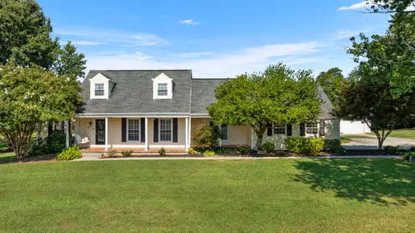 1910 Smoky View Circle, Maryville, TN 37801