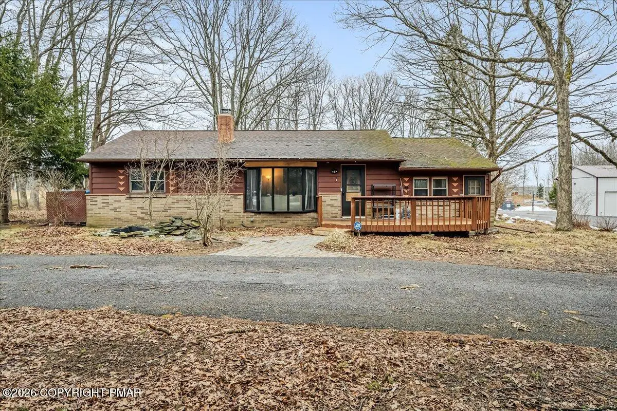 159 Summit Avenue, Pocono Summit, PA 18346 - Image #1