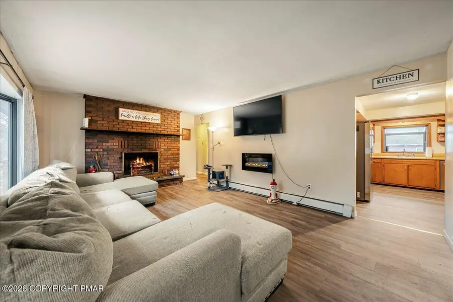 159 Summit Avenue, Pocono Summit, PA 18346 - Image #3