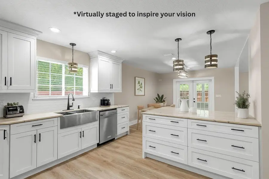 343 Oaklake Lane, Niceville, FL 32578 - Image #2