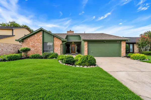 3138 Wagon Trail Drive, Sugar Land, TX 77479