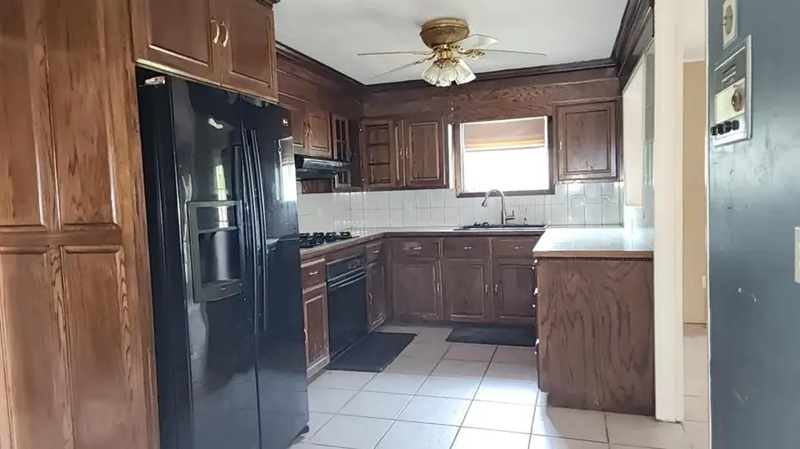 4511 Young, Lake Charles, LA 70605 - Image #2