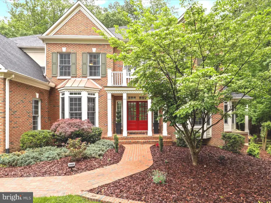 8197 Cottage Rose Ct, Fairfax Station, VA 22039 - Image #3