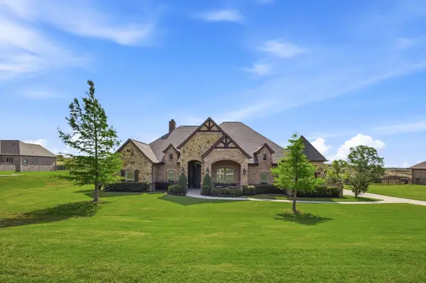 10700 San Simeon Lane, Fort Worth, TX 76179