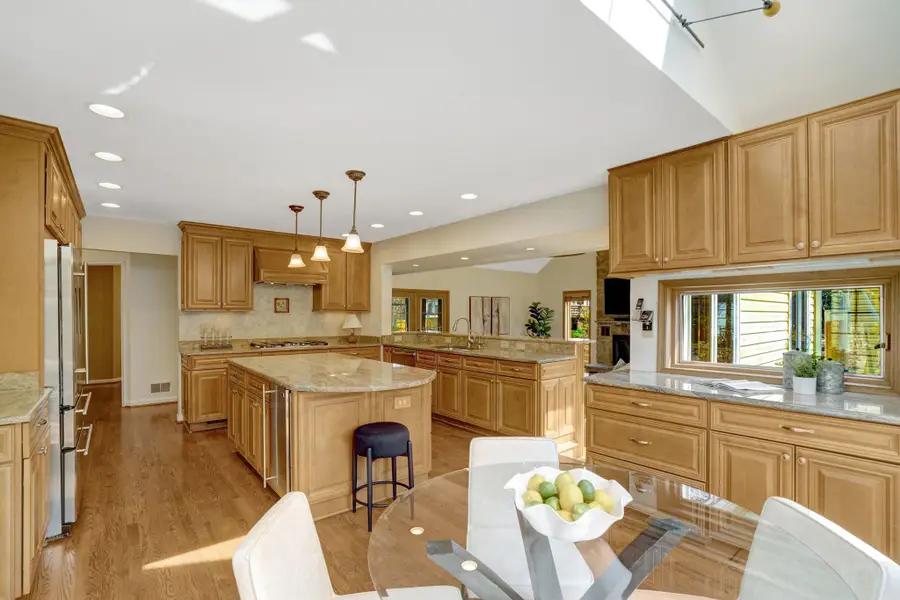 200 N Underwood St, Falls Church, VA 22046 - #2