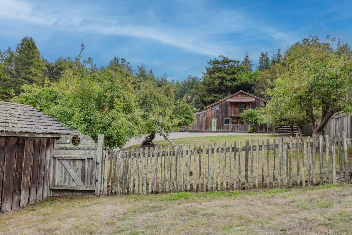 31600 Little Valley Road, Fort Bragg, CA 95437 - Image #1