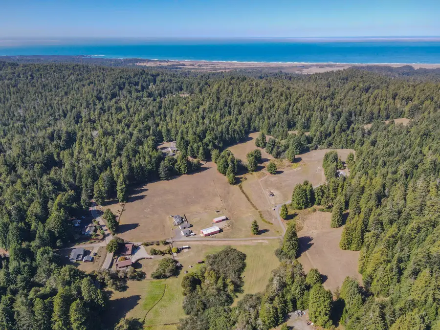 31600 Little Valley Road, Fort Bragg, CA 95437 - Image #3